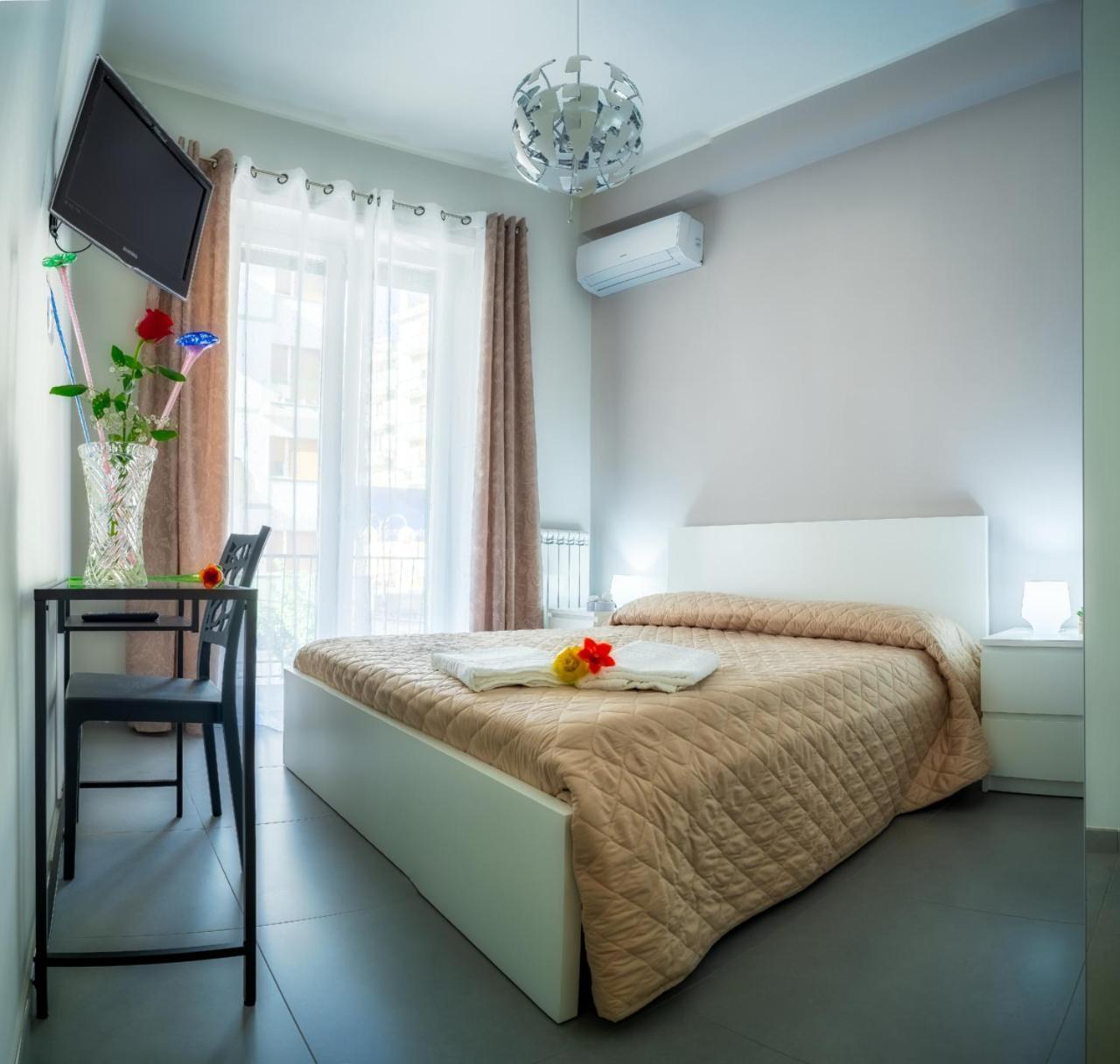 Bed and Breakfast Damè Salerno Esterno foto